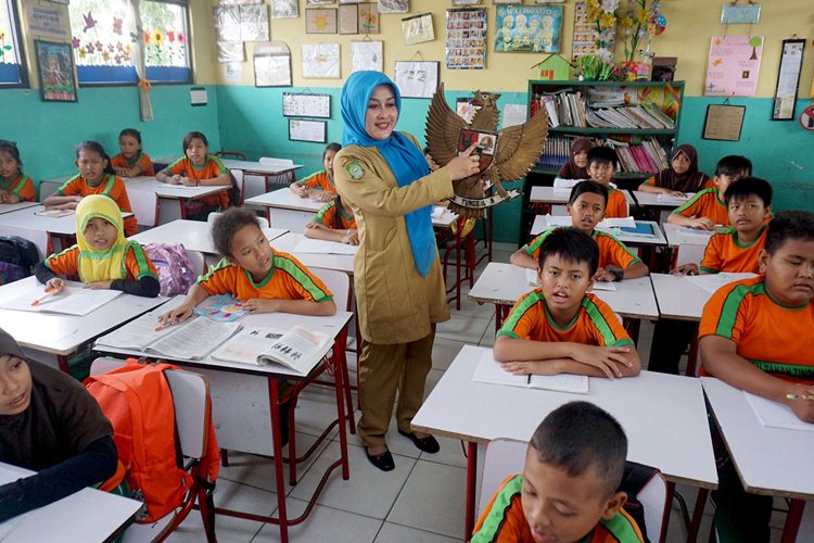Penghapusan UN: Bagaimana Guru dan Siswa Menyesuaikan Diri?