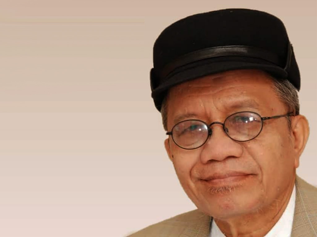 Taufik Ismail: Sastrawan yang Menginspirasi Melalui Pendidikan