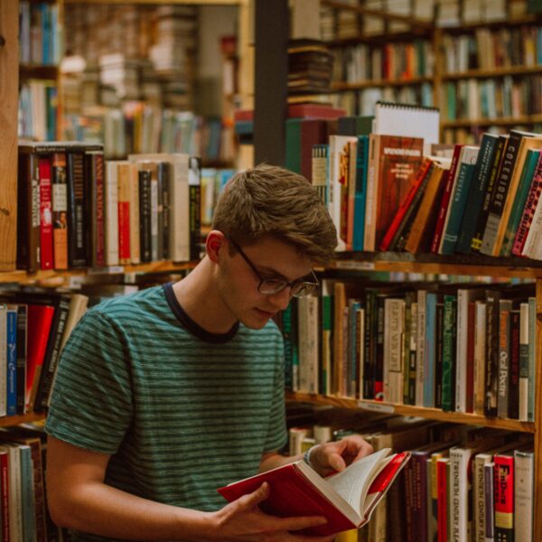 Tips Membaca Buku agar Tidak Cepat Lupa