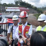 Jokowi dan Pendidikan: Apakah Latar Belakangnya Membantu Kebijakan Pembangunan?