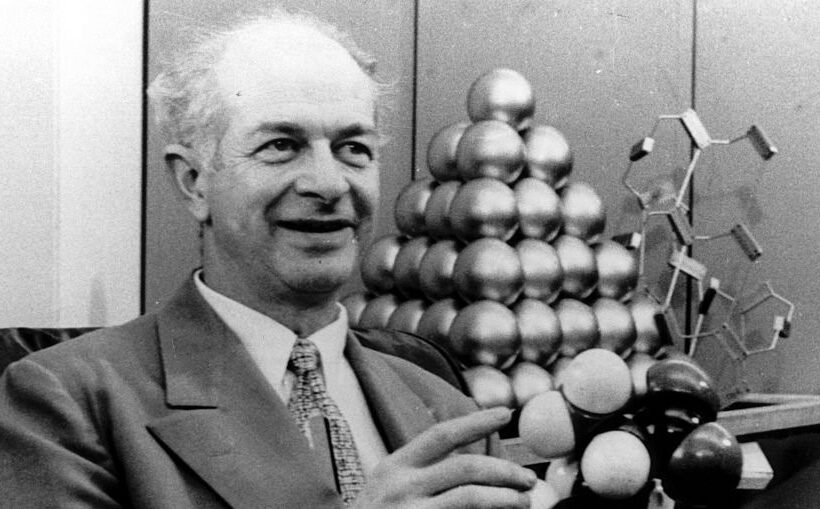 Linus Pauling: Ahli Kimia yang Meneliti Struktur Molekul dan Memenangkan Dua Nobel